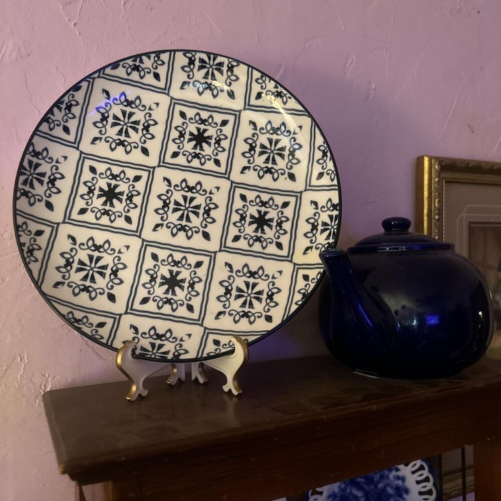 Dinnerware